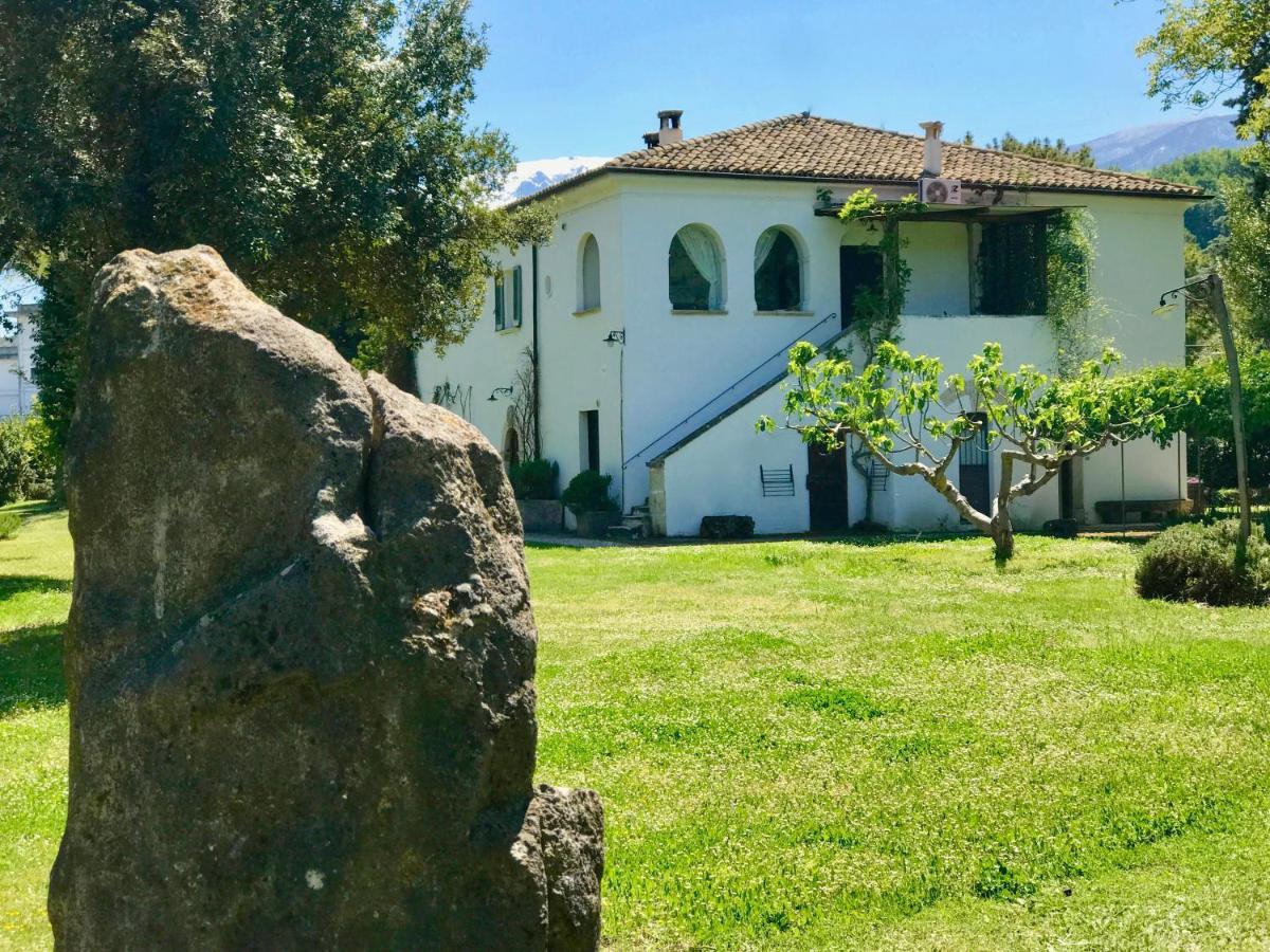 Agriturismo "Borgo Madonna Degli Angeli" - Charming Cottages In The Gardens ! Tocco da Casauria Екстер'єр фото