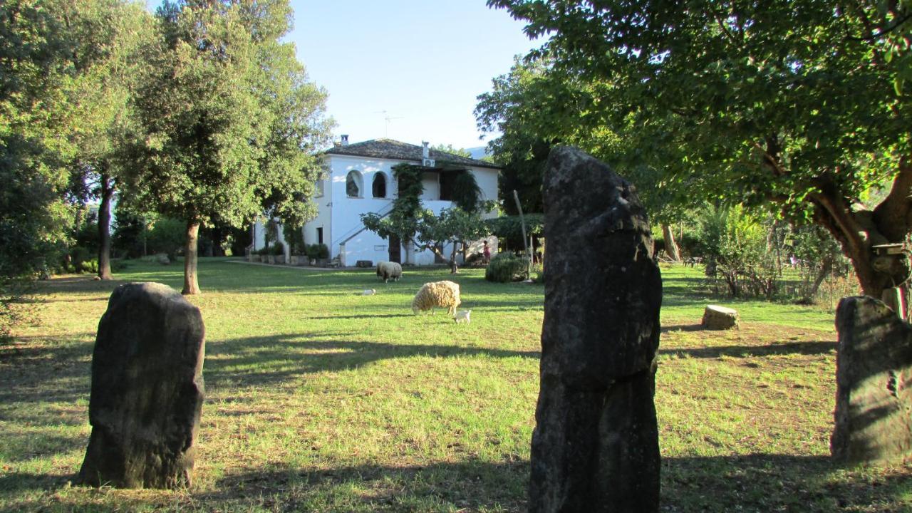Agriturismo "Borgo Madonna Degli Angeli" - Charming Cottages In The Gardens ! Tocco da Casauria Екстер'єр фото