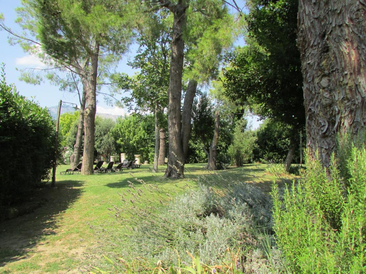 Agriturismo "Borgo Madonna Degli Angeli" - Charming Cottages In The Gardens ! Tocco da Casauria Екстер'єр фото